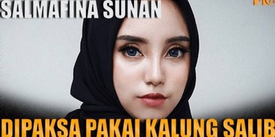 SALMAFINA SUNAN DIPAKSA PAKAI KALUNG SALIB