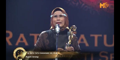 Hj. Ratu Tatu Chasanah: Moeslim Choice Award 2020