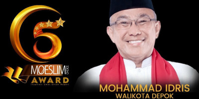 KH. Mohammad Idris Pemenang MC Award 5 Kategori Mayor Good Perfomance